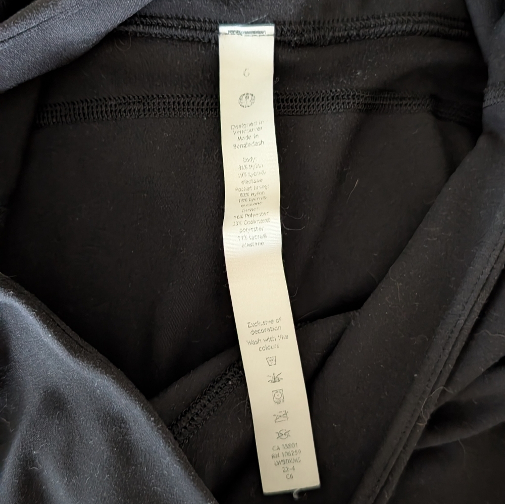 Lululemon Groove Nulu Super-High-Rise Flared Pant in Black Size 6 - Picture 6 of 6